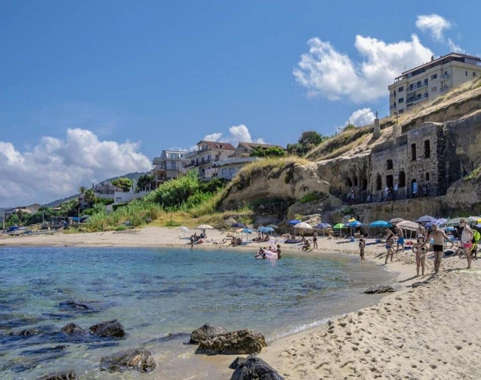 Casa Di Giorgio-Fronte Spiaggia Pizzo Kültér fotó